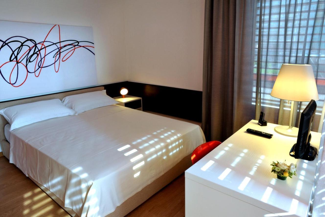 Hotel Garni Centro Chiasso Rum bild