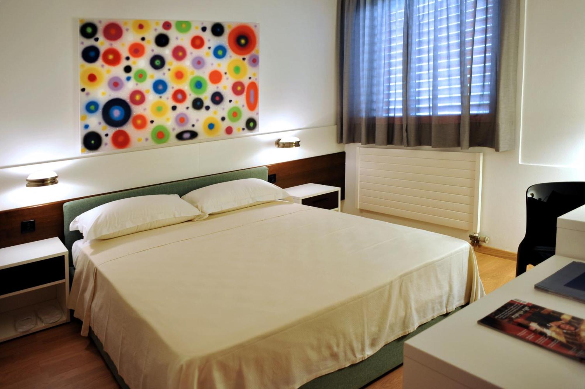 Hotel Garni Centro Chiasso Rum bild